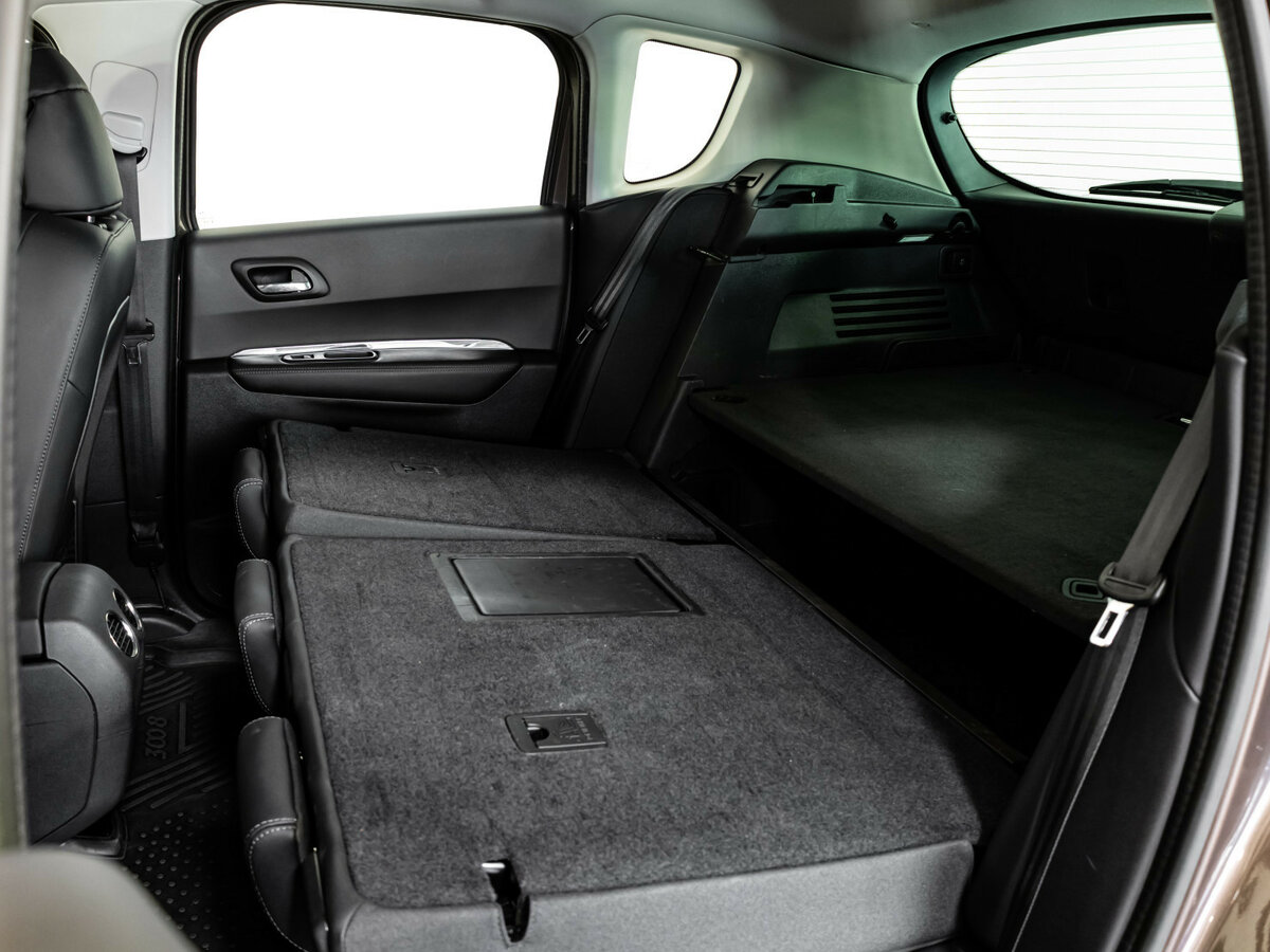 Peugeot 3008 с пробегом — 2014 год. Фото: #16