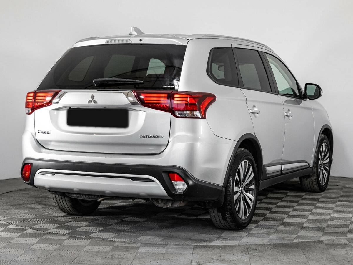 Mitsubishi Outlander с пробегом — 2019 год. Фото: #3