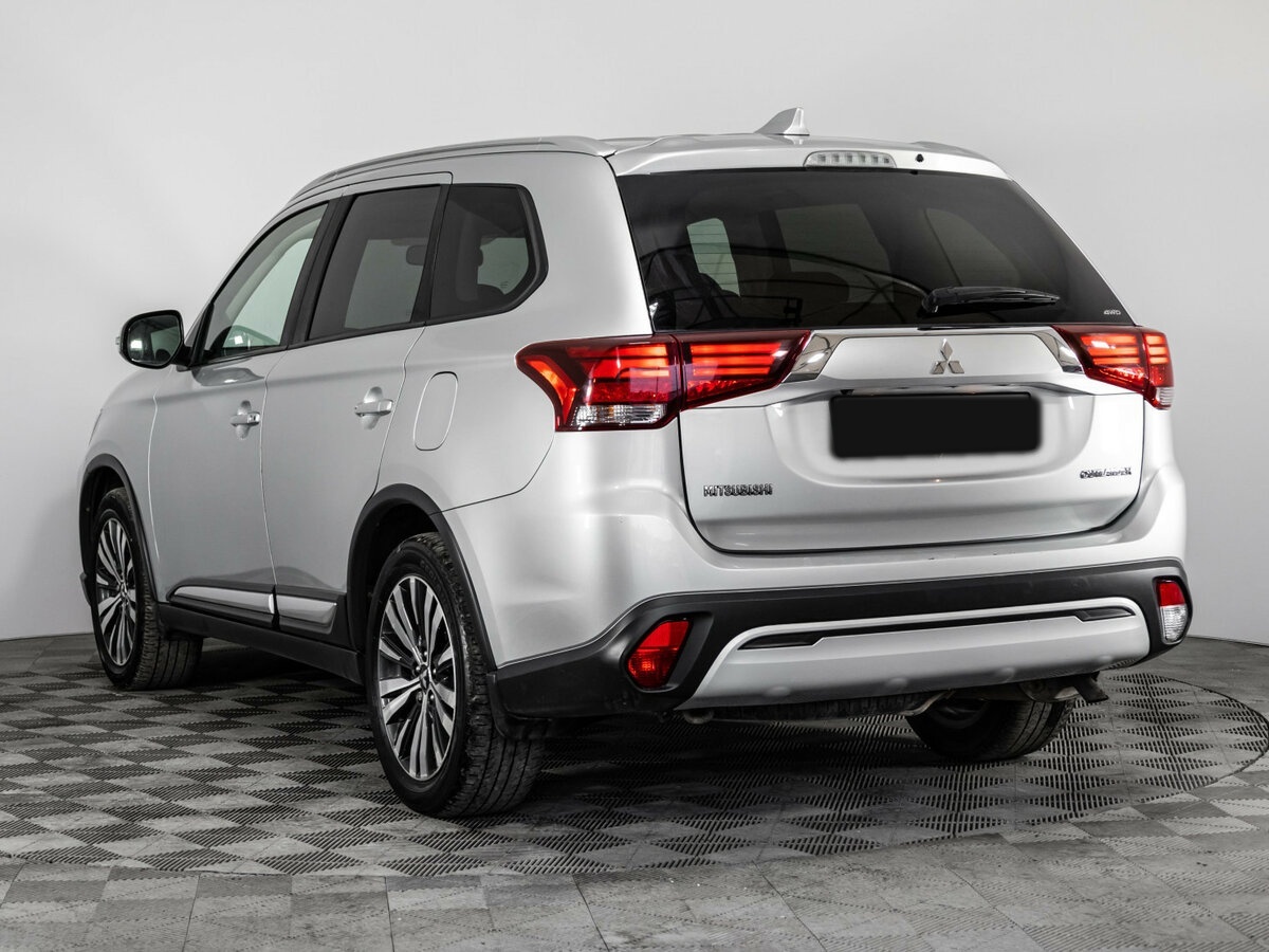 Mitsubishi Outlander с пробегом — 2019 год. Фото: #5