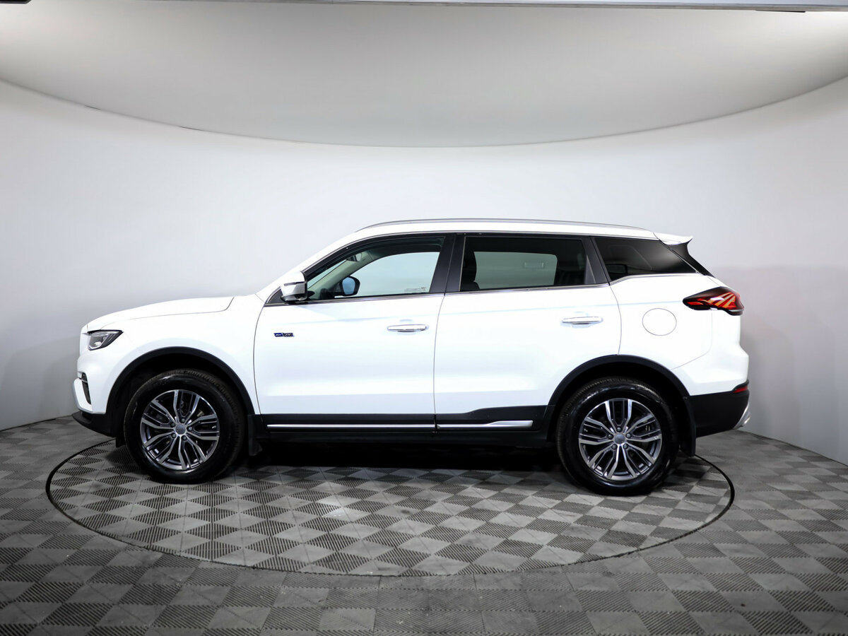 Geely Atlas Pro с пробегом — 2022 год. Фото: #8