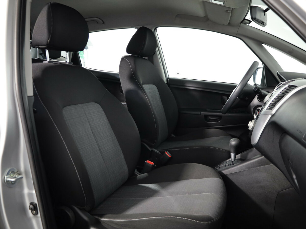 Kia Venga с пробегом — 2012 год. Фото: #7