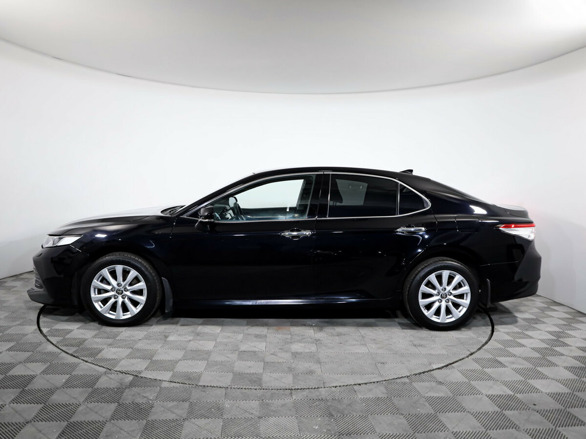 Toyota Camry с пробегом — 2021 год. Фото: #5