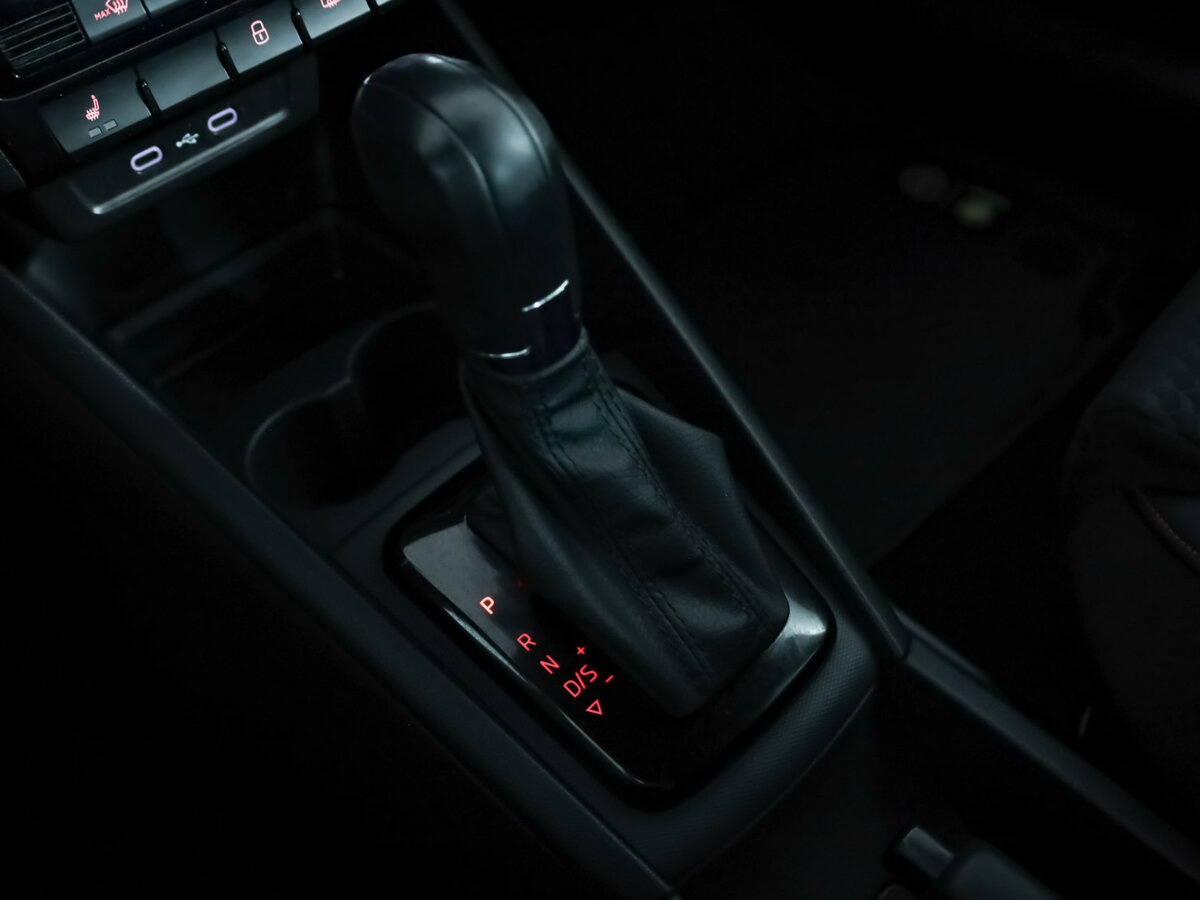 Volkswagen Polo с пробегом — 2021 год. Фото: #16