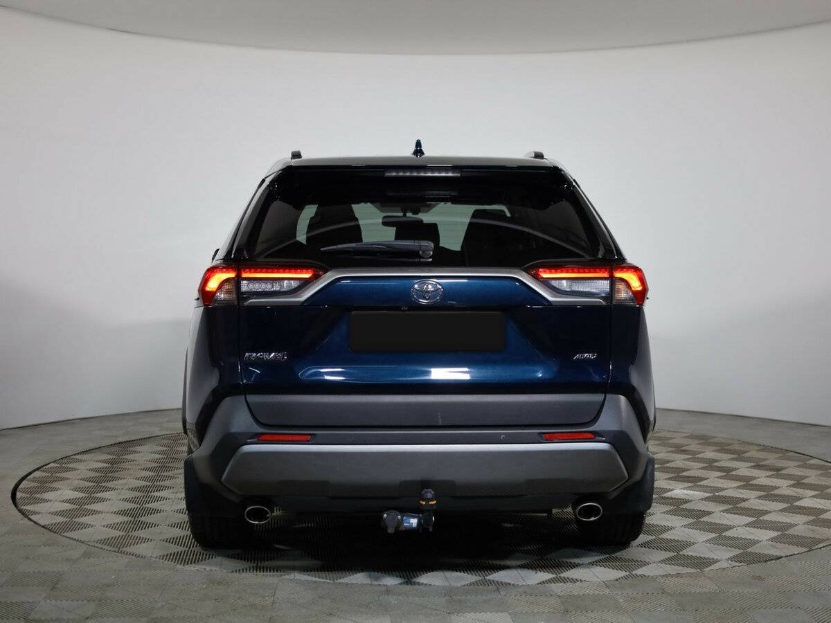 Toyota RAV4 с пробегом — 2019 год. Фото: #5