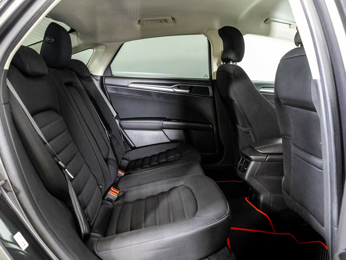 Ford Mondeo с пробегом — 2016 год. Фото: #13