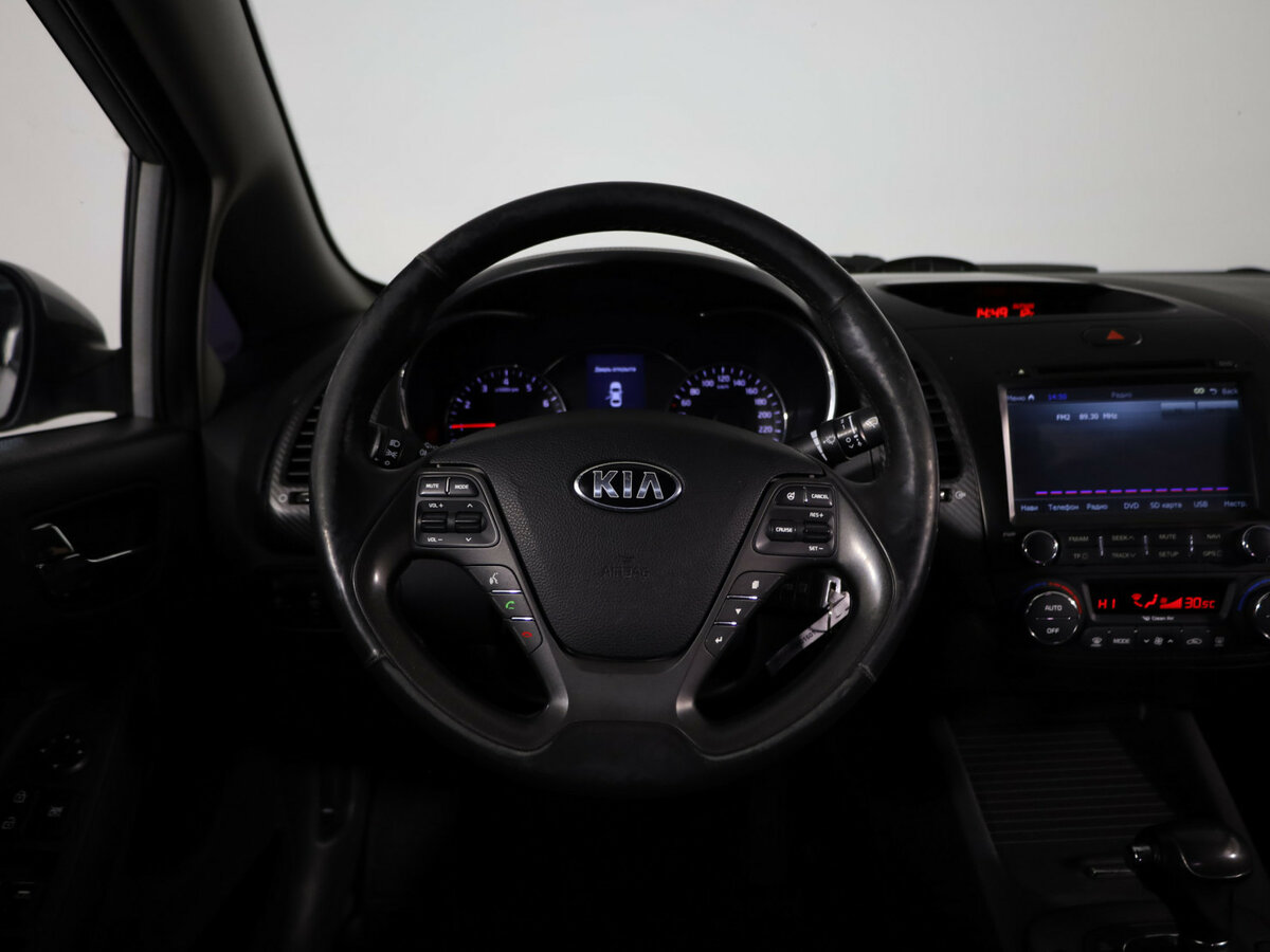 Kia Cerato с пробегом — 2013 год. Фото: #9