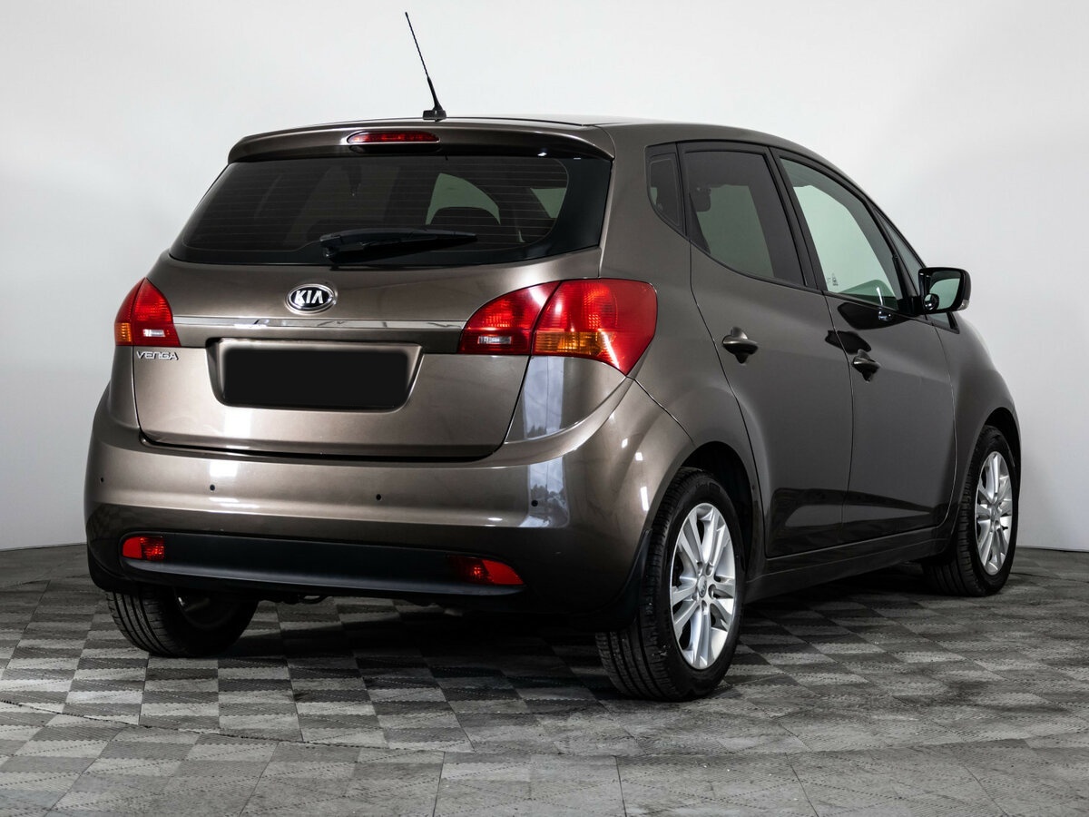 Kia Venga с пробегом — 2016 год. Фото: #3