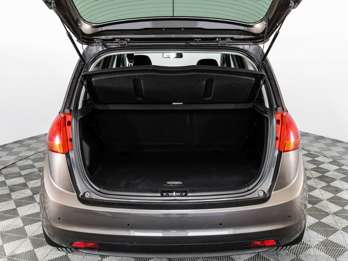 Kia Venga с пробегом — 2016 год. Фото: #15