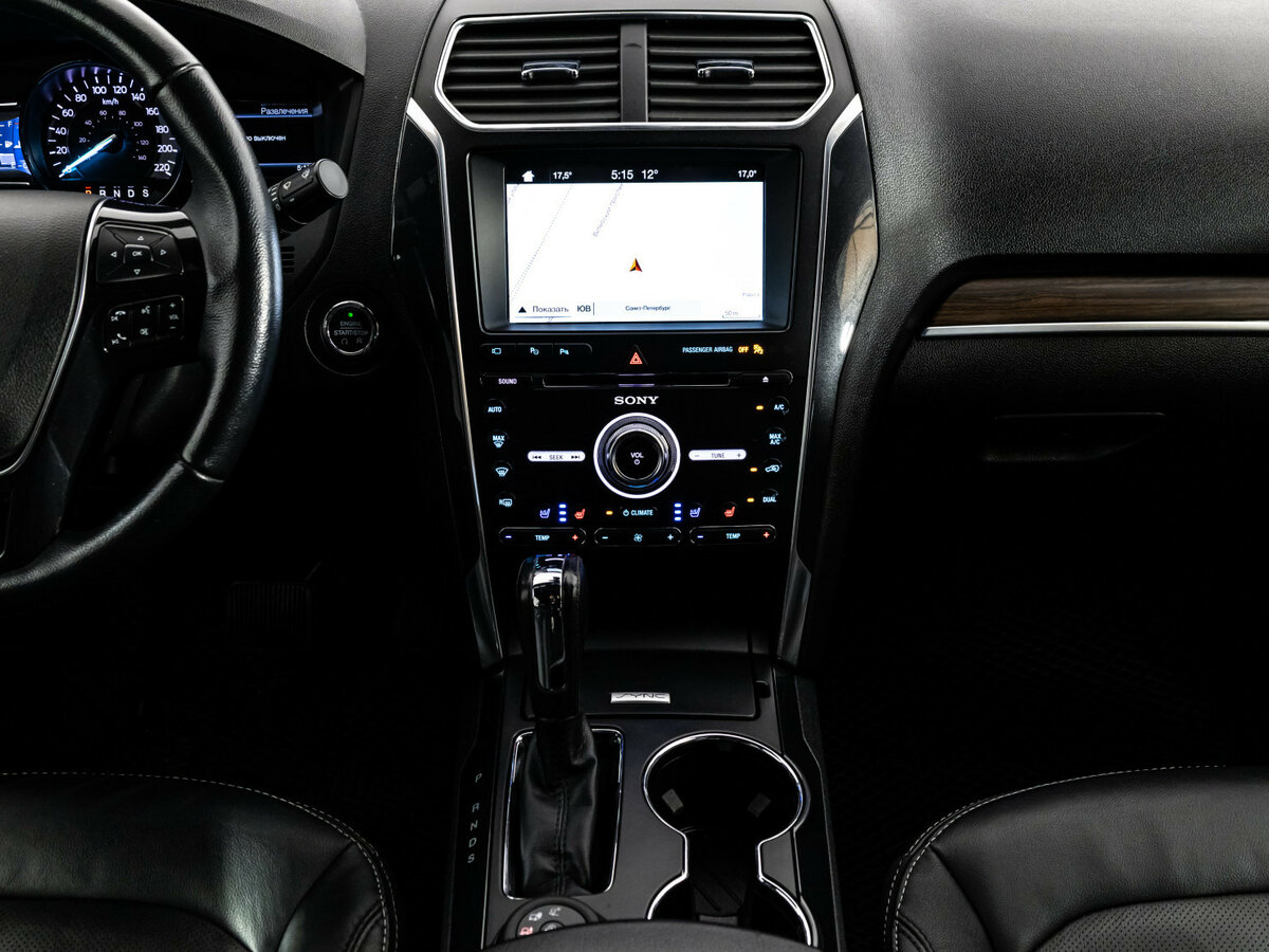 Ford Explorer с пробегом — 2018 год. Фото: #11