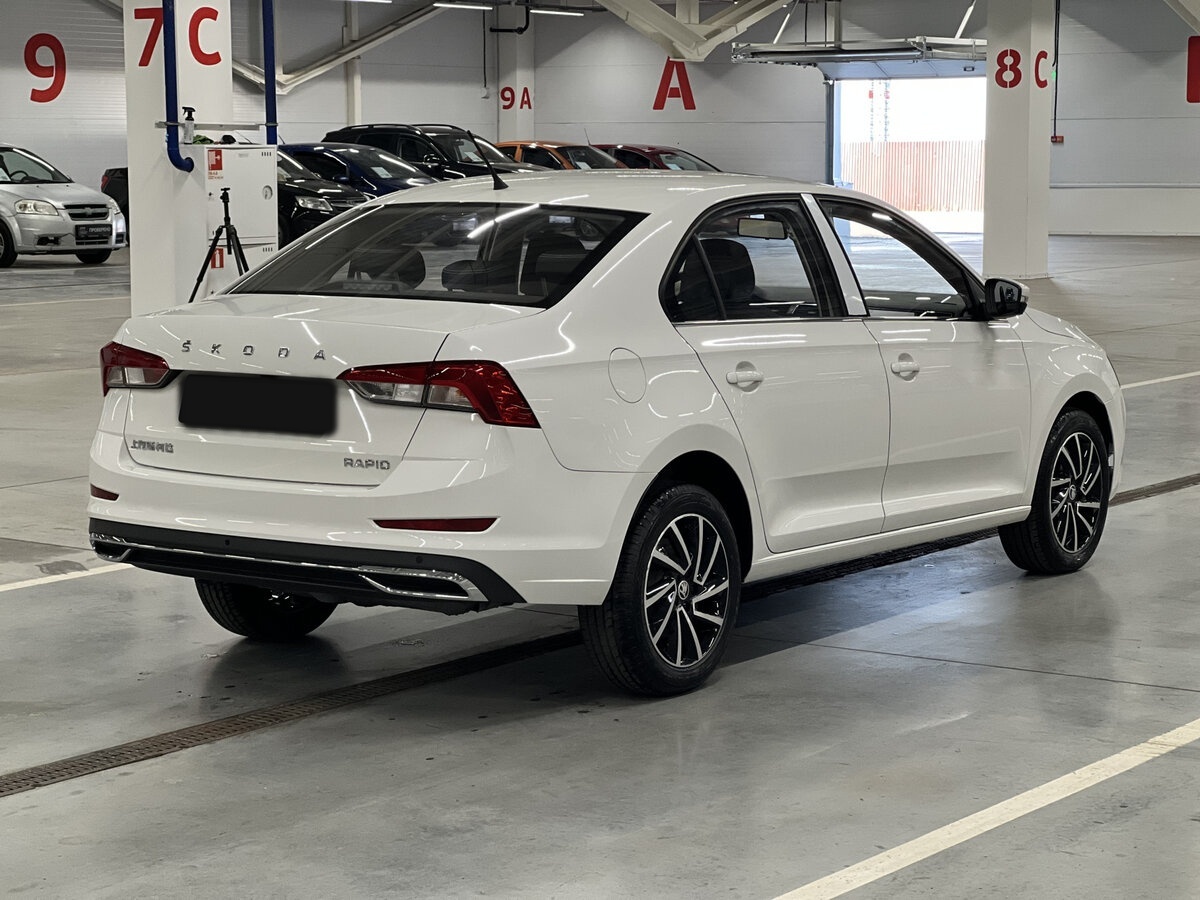 Skoda Rapid с пробегом — 2023 год. Фото: #4