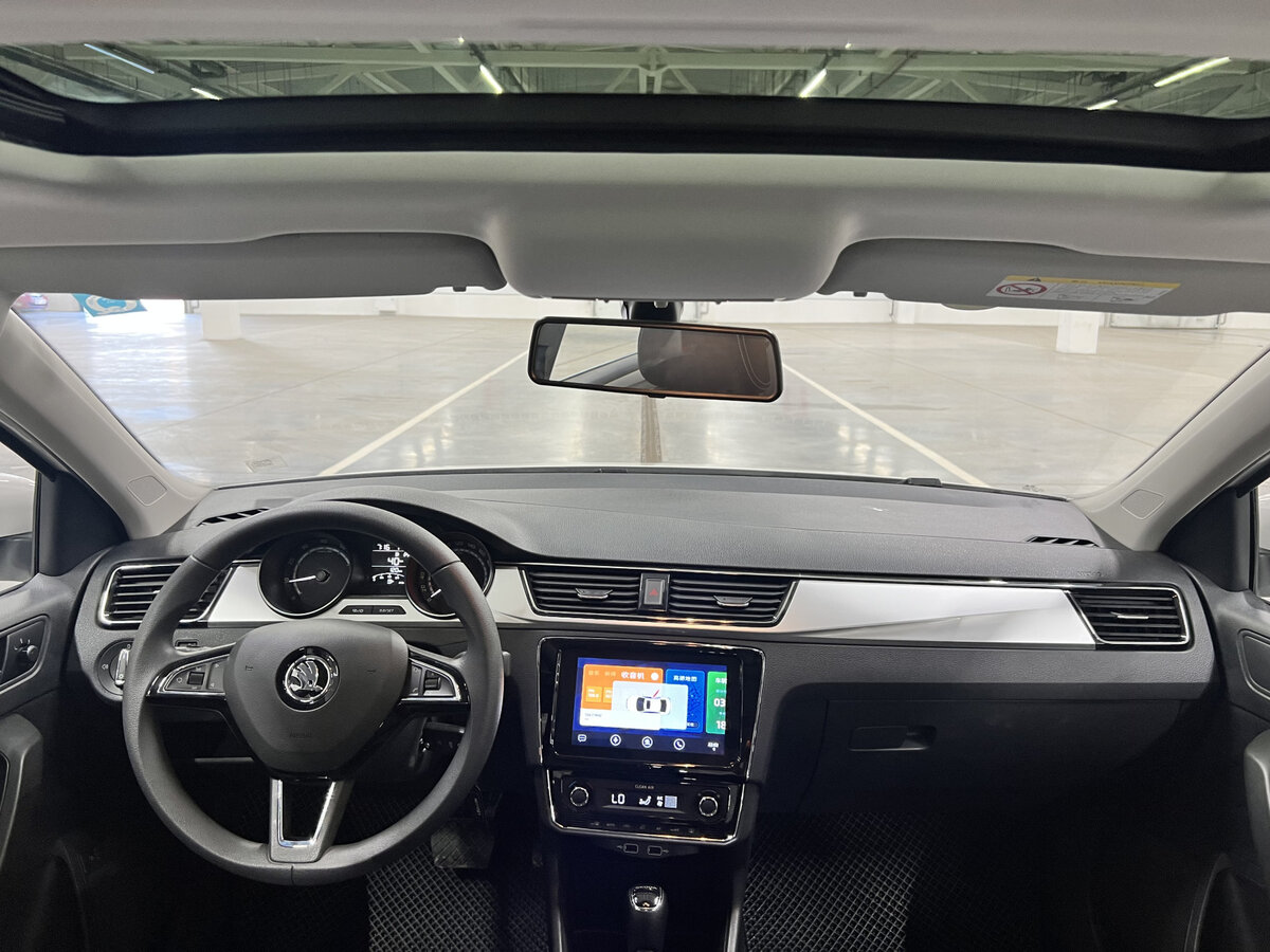 Skoda Rapid с пробегом — 2023 год. Фото: #12