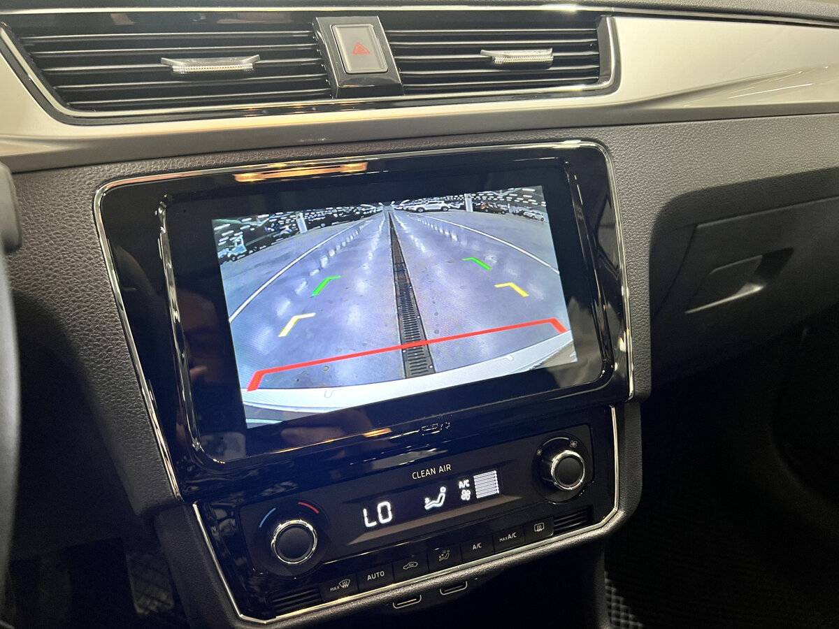 Skoda Rapid с пробегом — 2023 год. Фото: #18