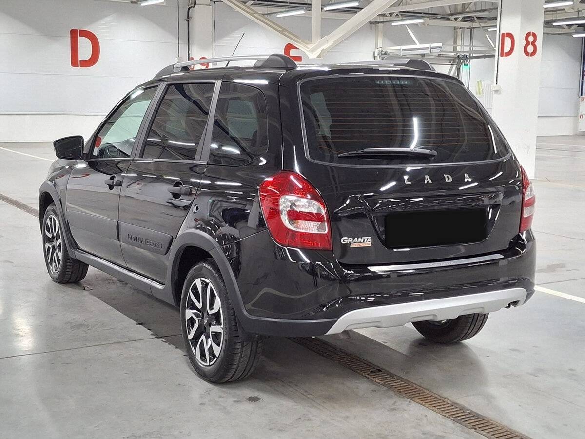 Lada (ВАЗ) Granta с пробегом — 2023 год. Фото: #6