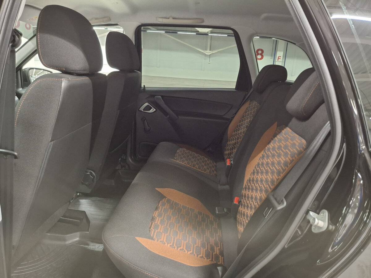 Lada (ВАЗ) Granta с пробегом — 2023 год. Фото: #11