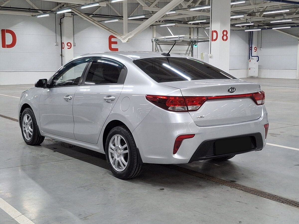 Kia Rio с пробегом — 2017 год. Фото: #6