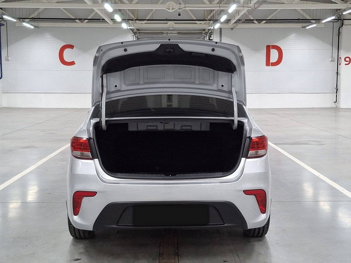 Kia Rio с пробегом — 2017 год. Фото: #9