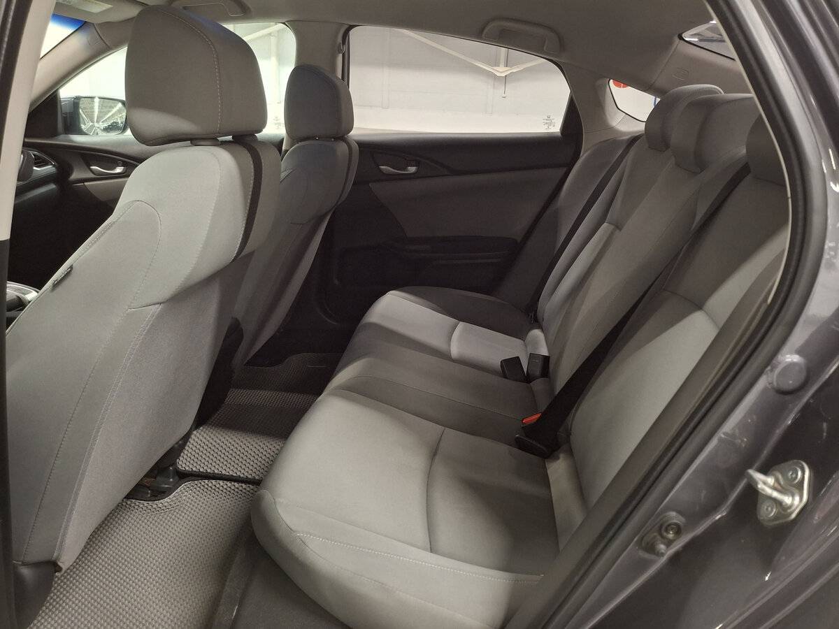 Honda Civic с пробегом — 2016 год. Фото: #11