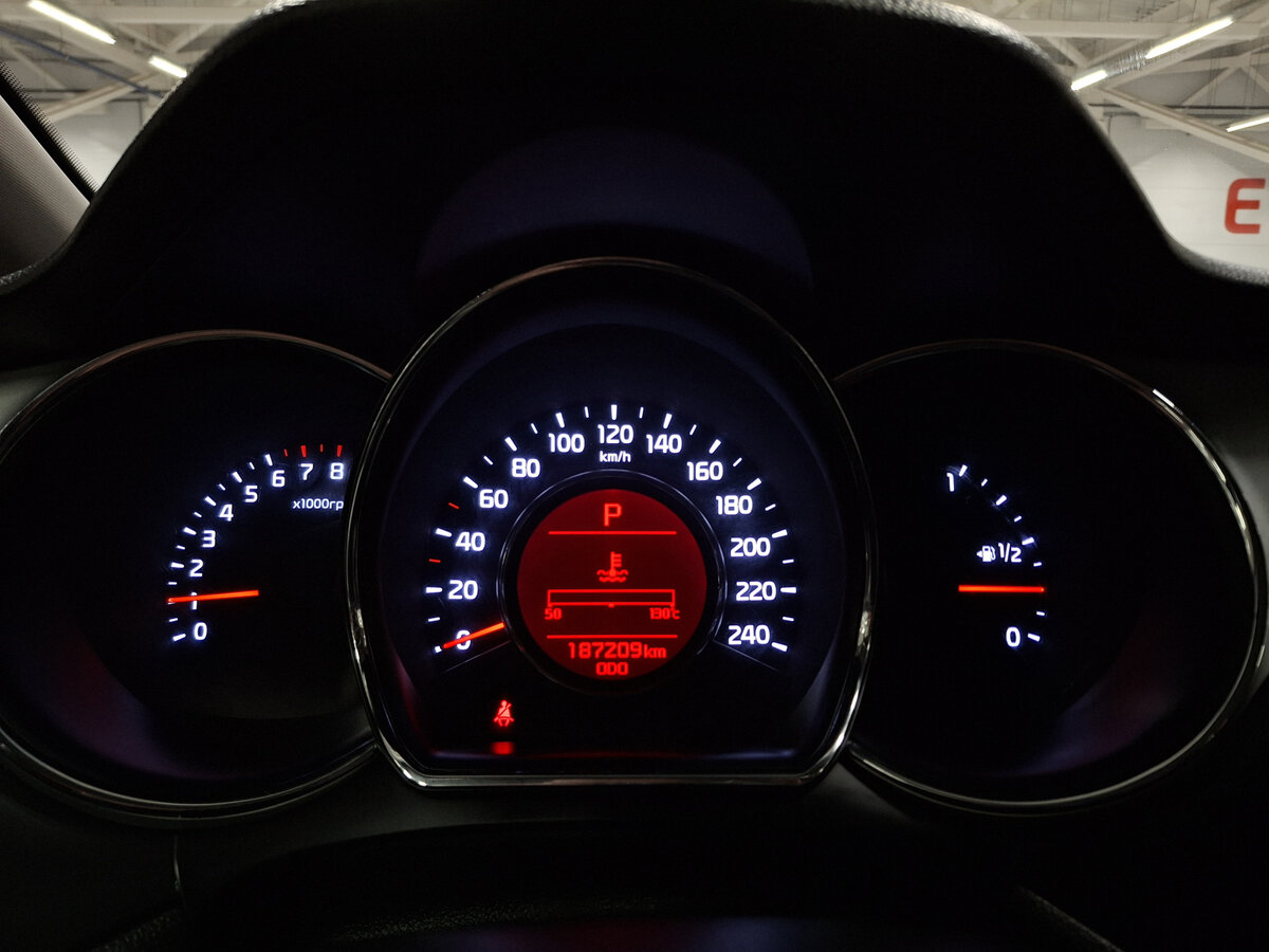 Kia Ceed с пробегом — 2013 год. Фото: #12