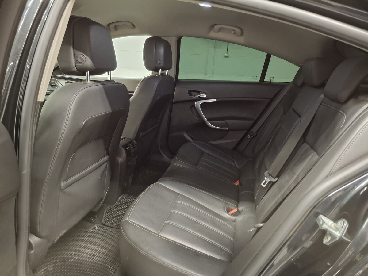 Opel Insignia с пробегом — 2014 год. Фото: #11