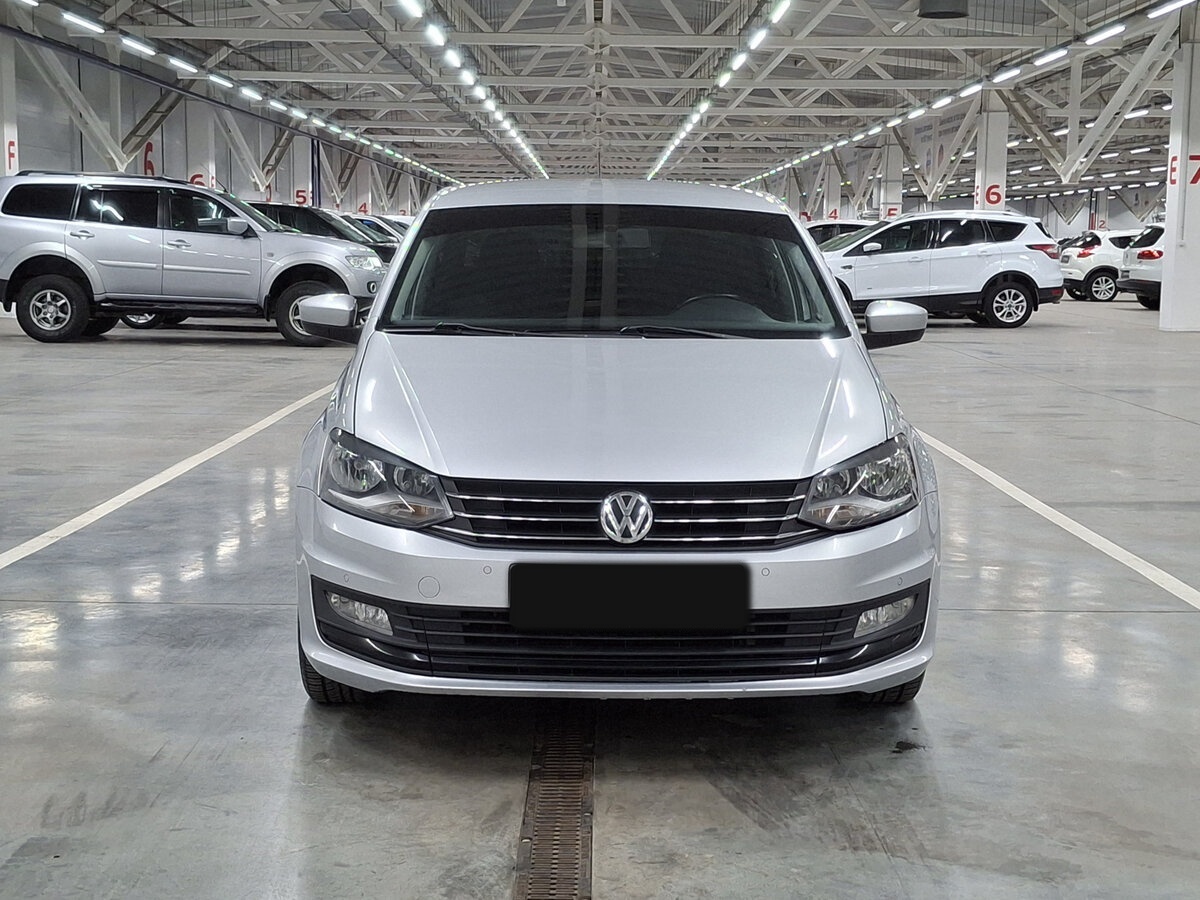 Volkswagen Polo с пробегом — 2016 год. Фото: #1
