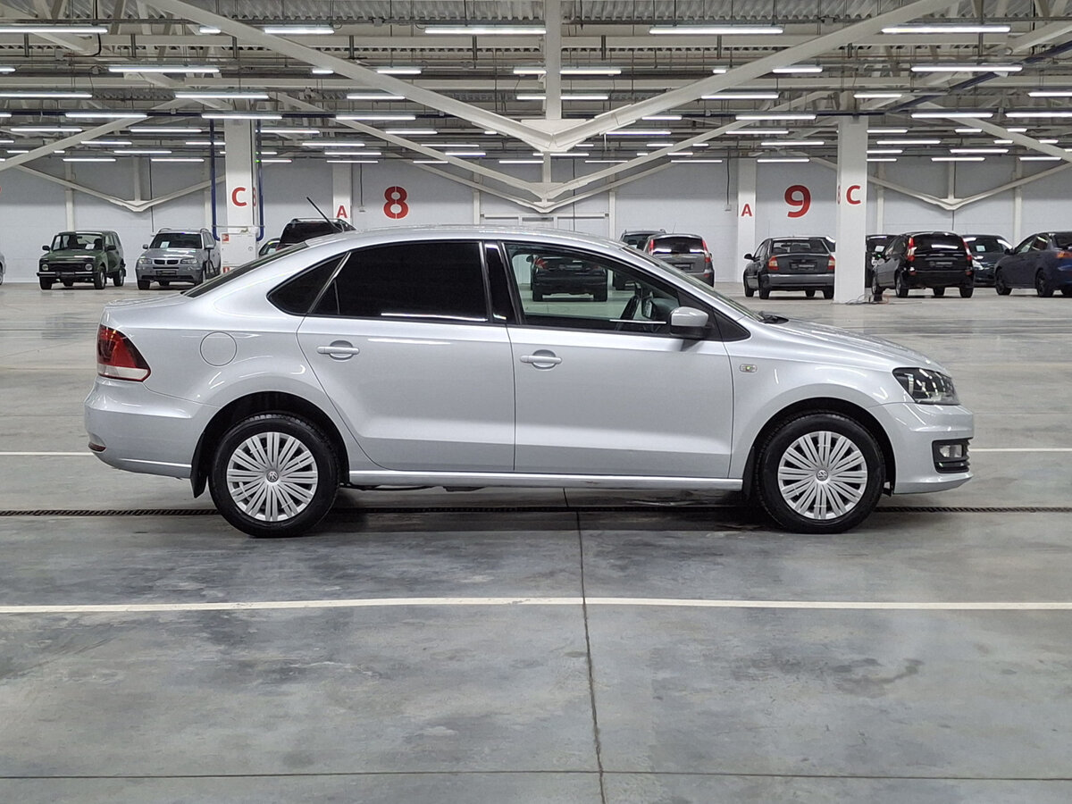 Volkswagen Polo с пробегом — 2016 год. Фото: #3