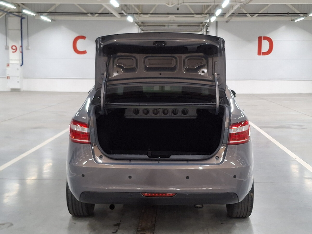 Lada (ВАЗ) Vesta с пробегом — 2019 год. Фото: #9