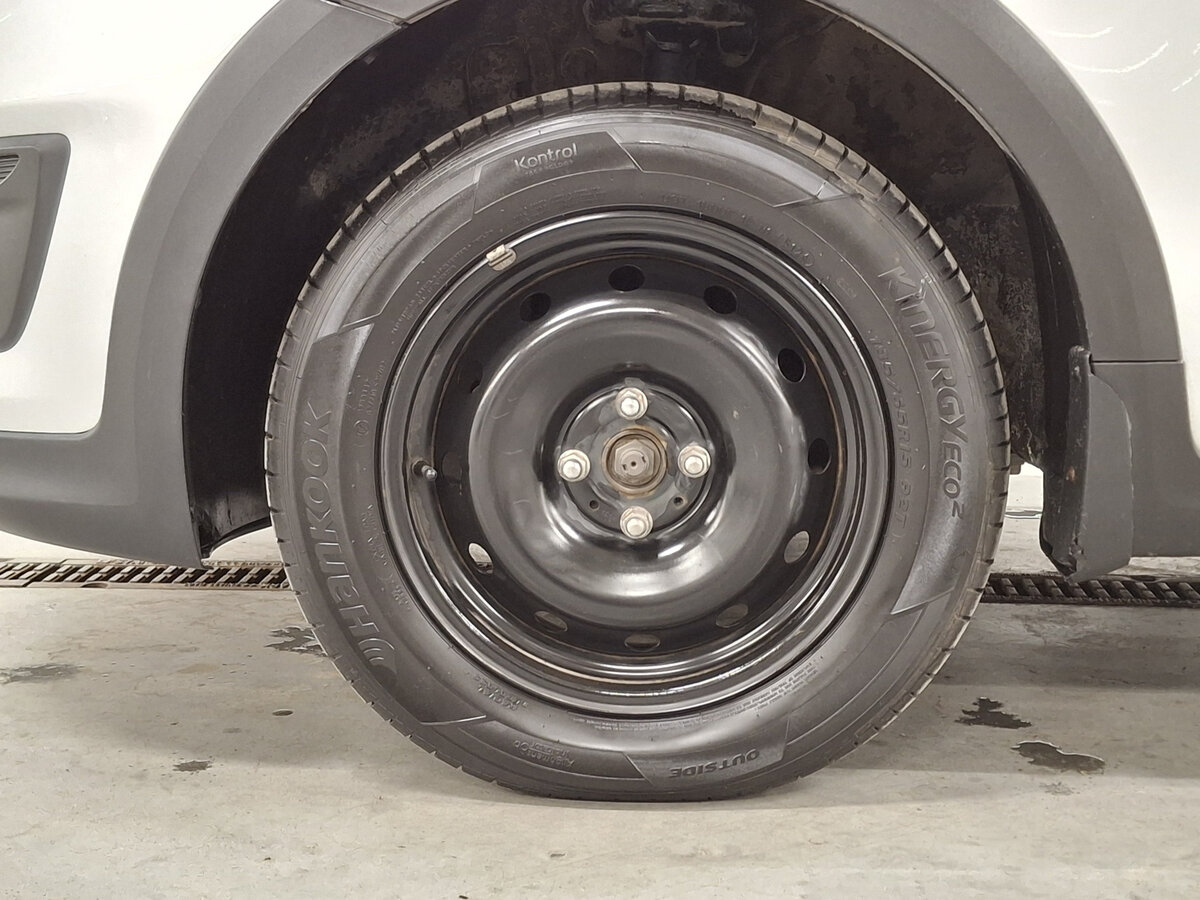 Kia Rio с пробегом — 2020 год. Фото: #17