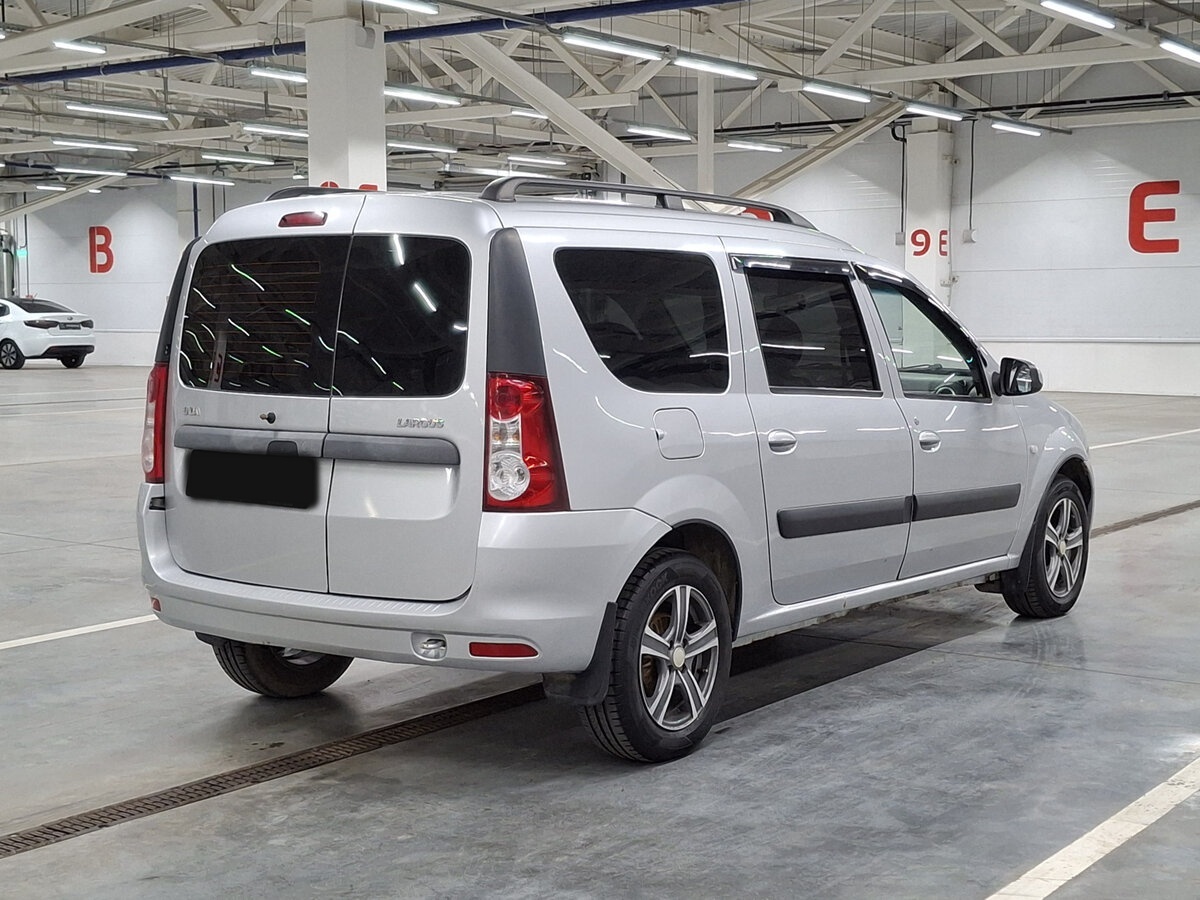 Lada (ВАЗ) Largus с пробегом — 2013 год. Фото: #4