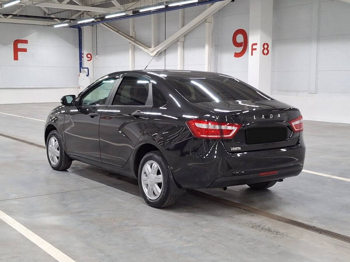 Lada (ВАЗ) Vesta с пробегом — 2018 год. Фото: #6