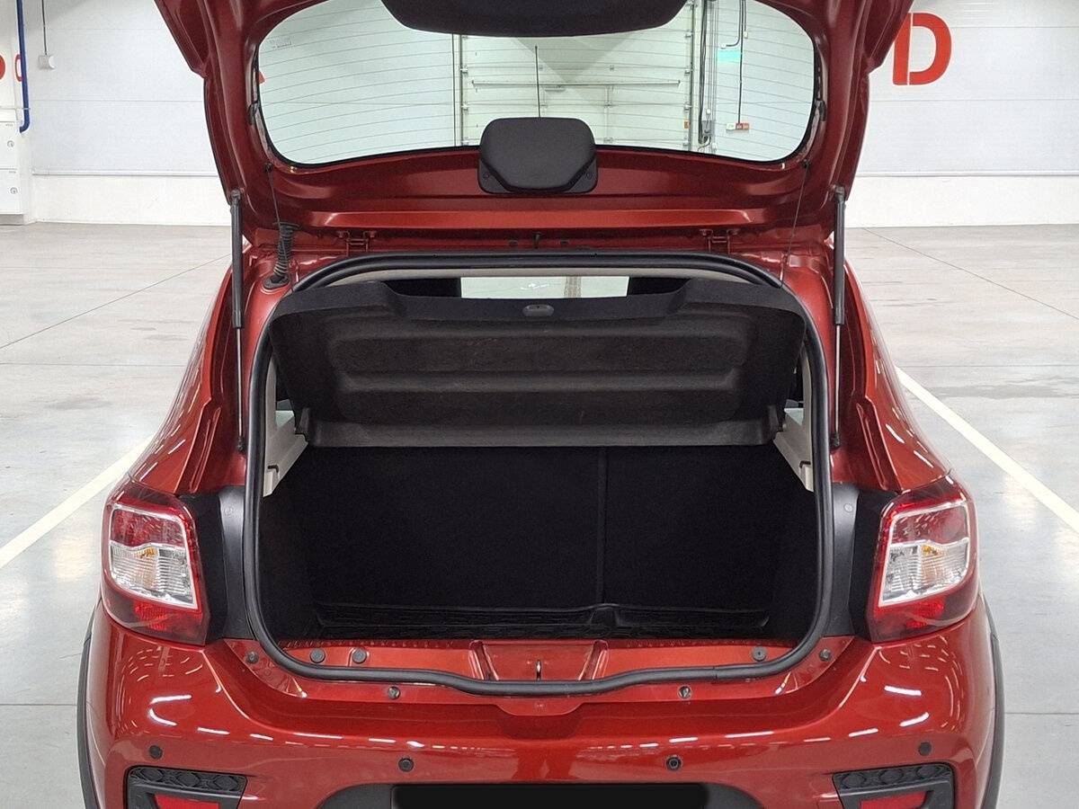 Renault Sandero с пробегом — 2021 год. Фото: #9