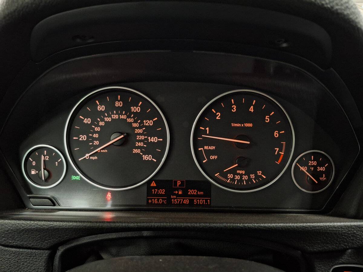 BMW 3 серии с пробегом — 2018 год. Фото: #11