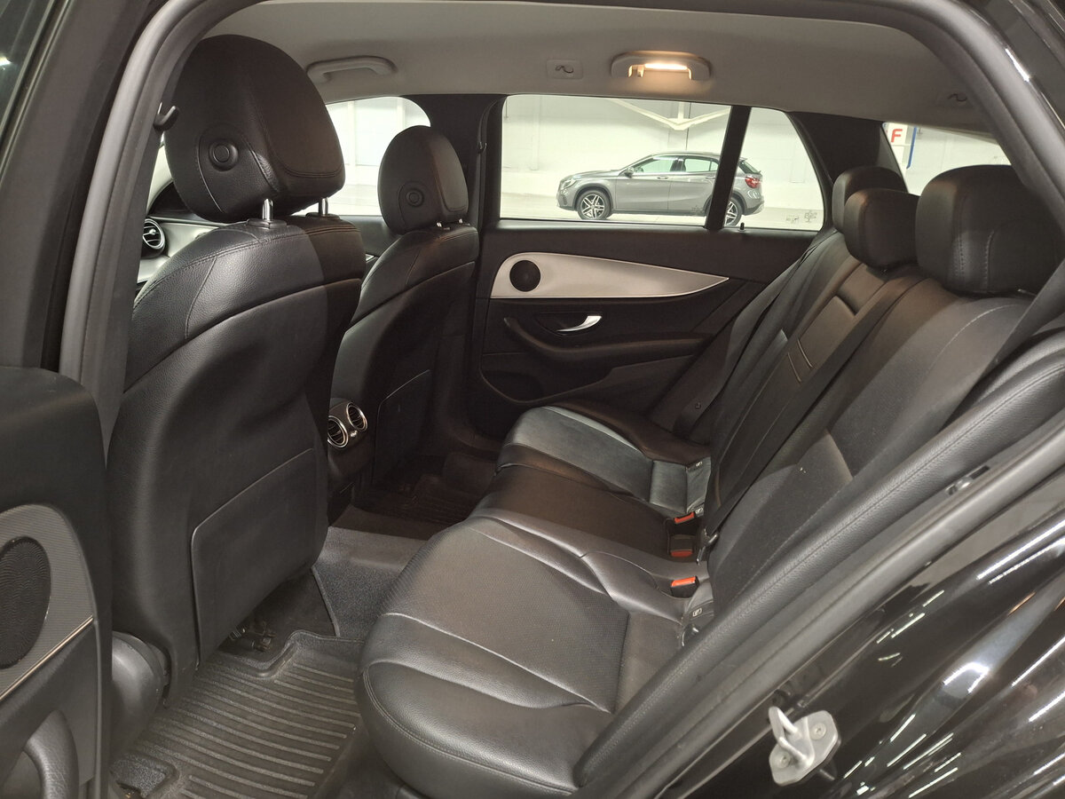 Mercedes-Benz E-Класс с пробегом — 2018 год. Фото: #10