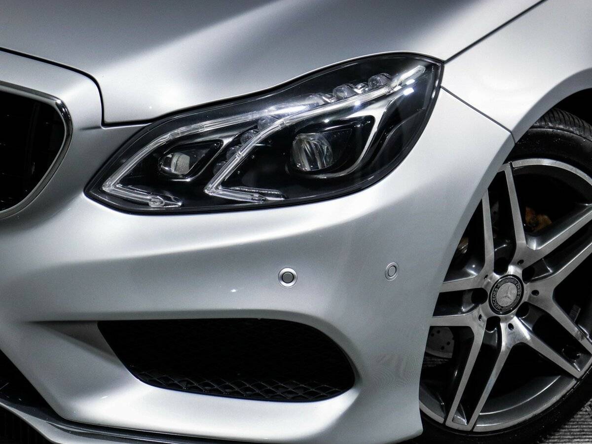 Mercedes-Benz E-Класс с пробегом — 2015 год. Фото: #12