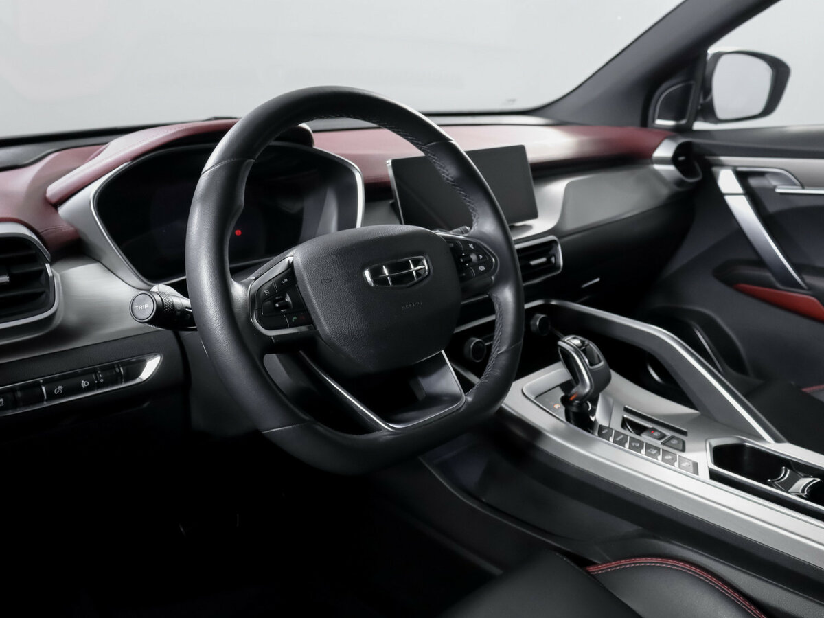 Geely Coolray с пробегом — 2021 год. Фото: #12