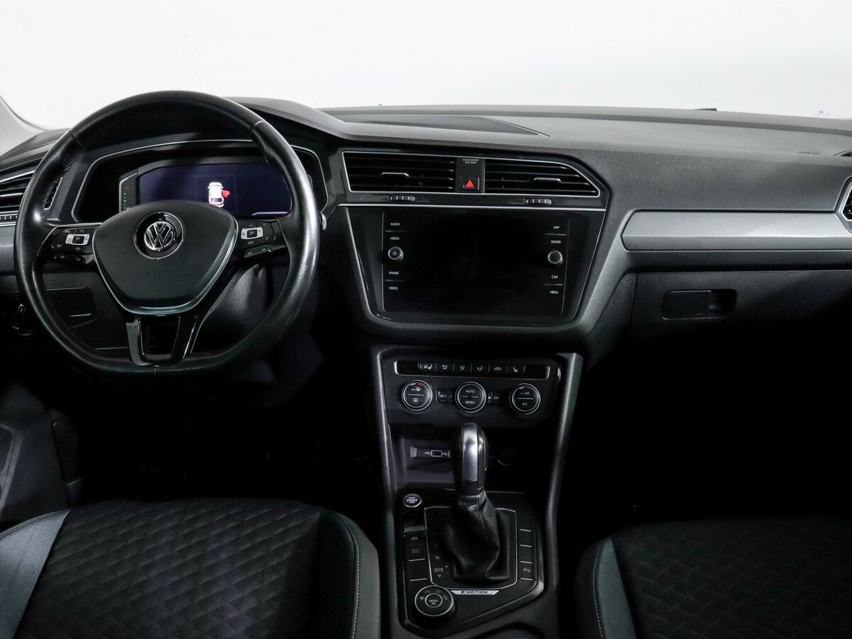 Volkswagen Tiguan с пробегом — 2020 год. Фото: #9