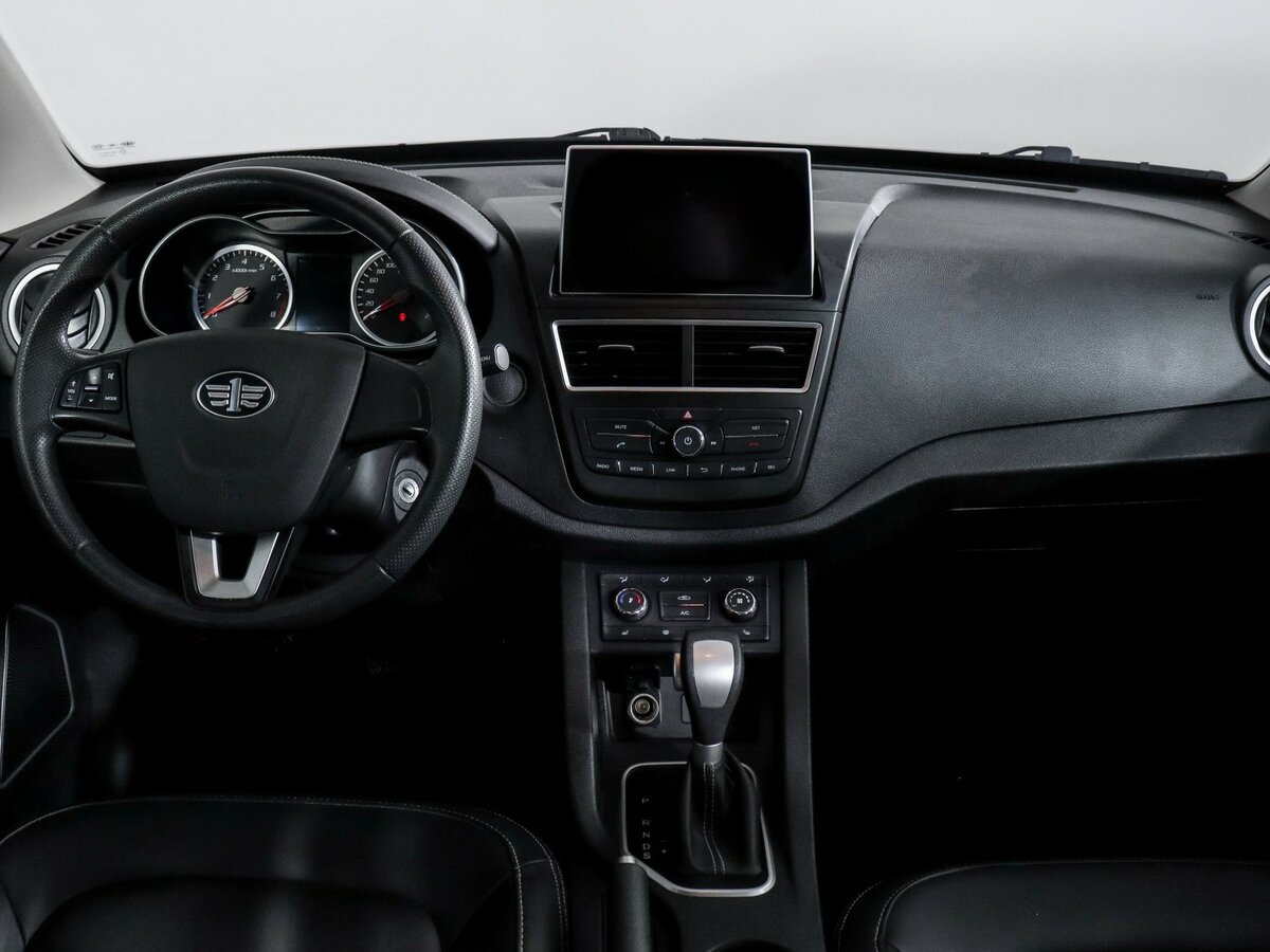 FAW Besturn X40 с пробегом — 2021 год. Фото: #9