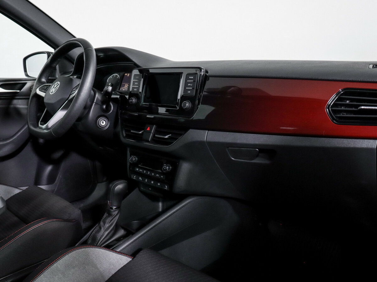 Volkswagen Polo с пробегом — 2021 год. Фото: #6