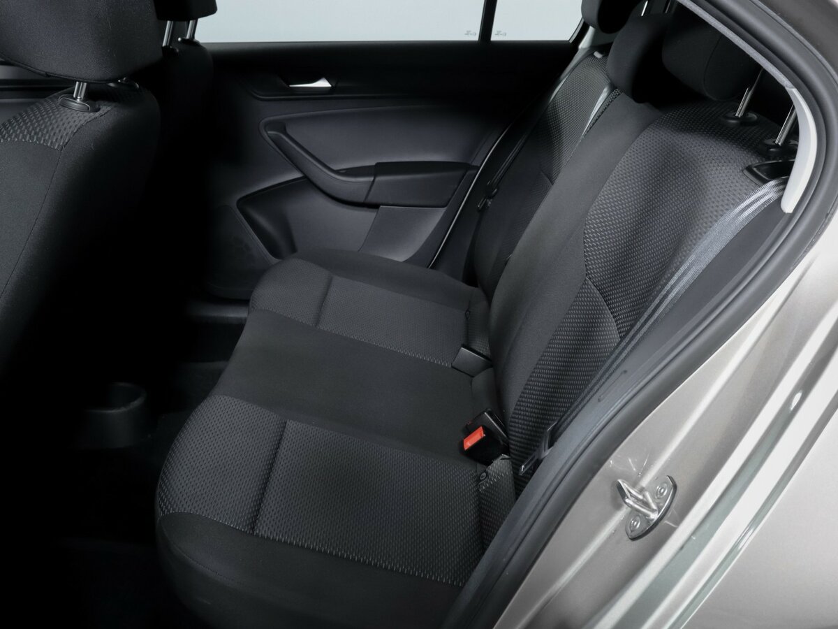 Volkswagen Polo с пробегом — 2021 год. Фото: #7