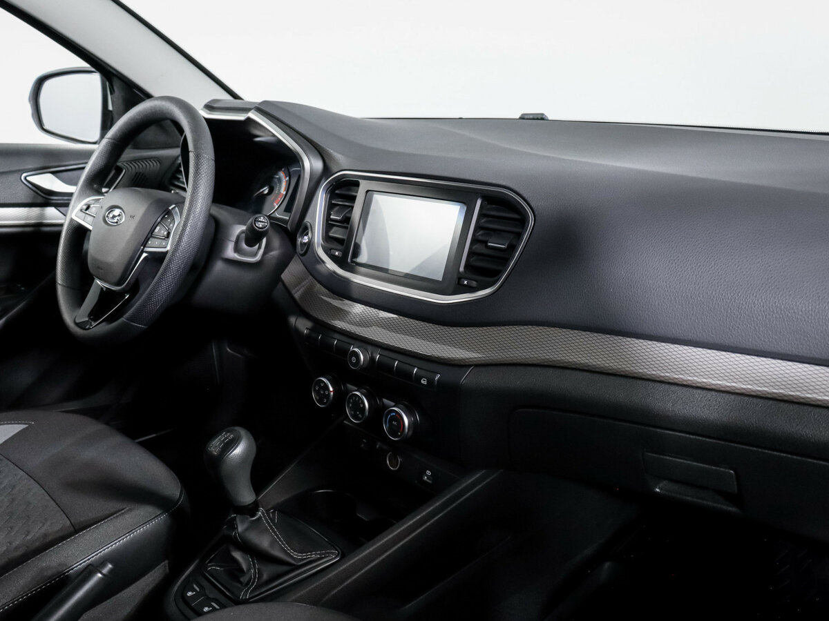 Lada (ВАЗ) Vesta с пробегом — 2023 год. Фото: #6