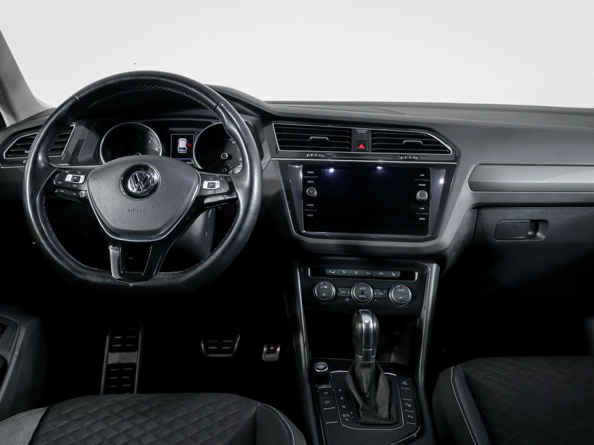 Volkswagen Tiguan с пробегом — 2018 год. Фото: #11