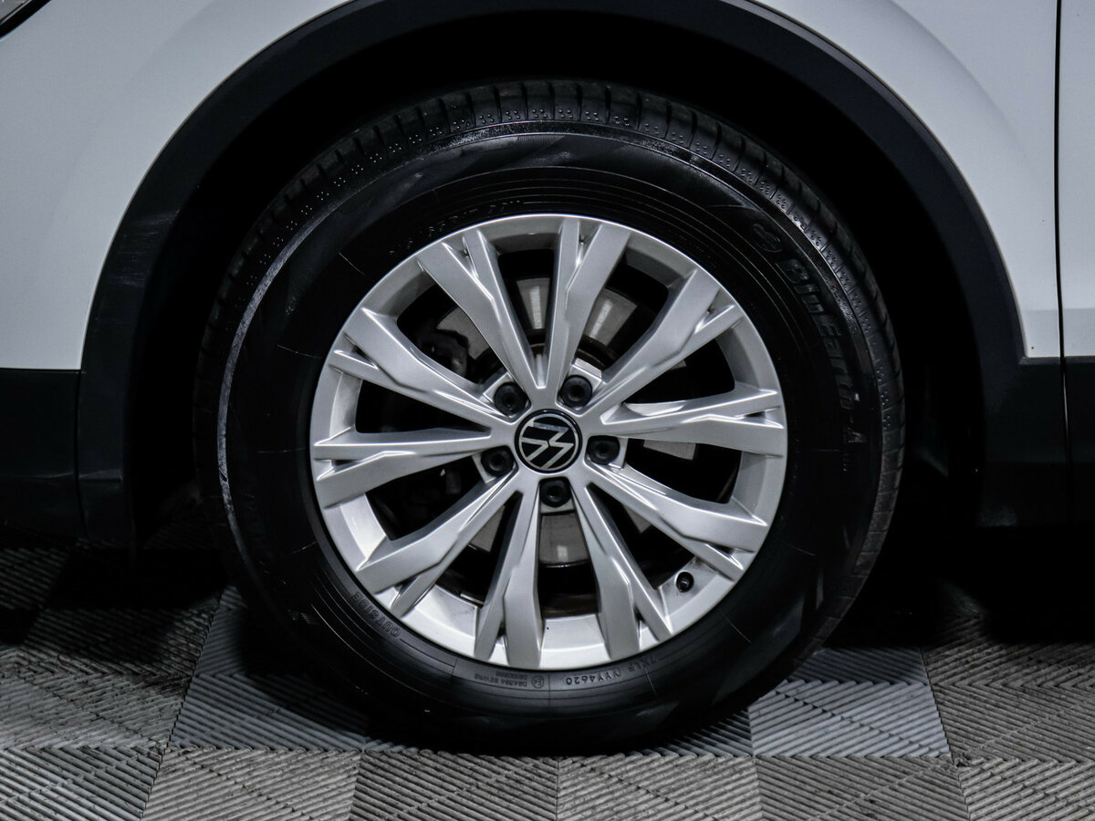 Volkswagen Tiguan с пробегом — 2020 год. Фото: #13