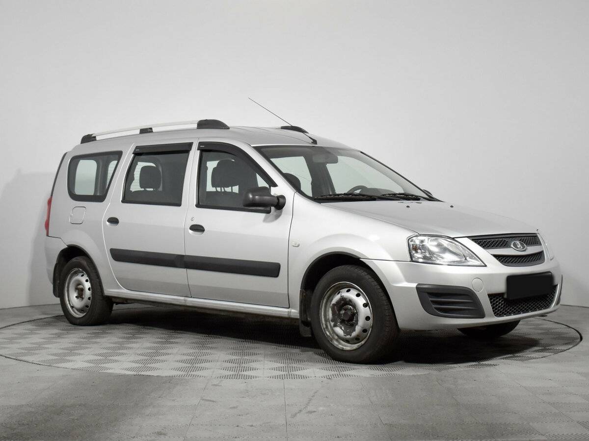 Lada (ВАЗ) Largus с пробегом — 2014 год. Фото: #2