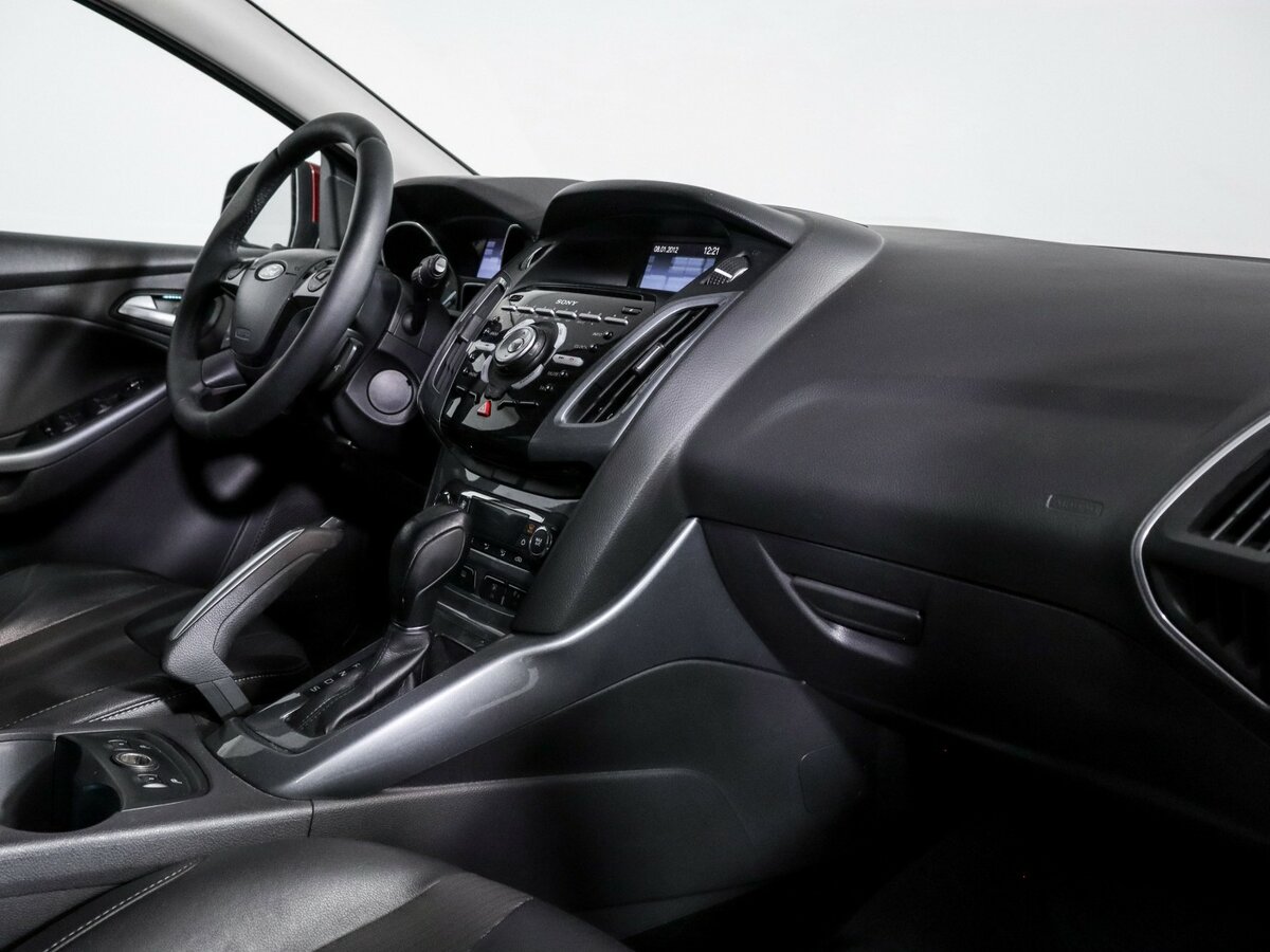 Ford Focus с пробегом — 2012 год. Фото: #6