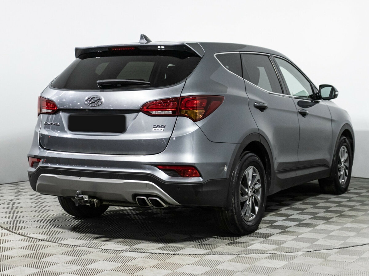 Hyundai Santa Fe с пробегом — 2017 год. Фото: #11