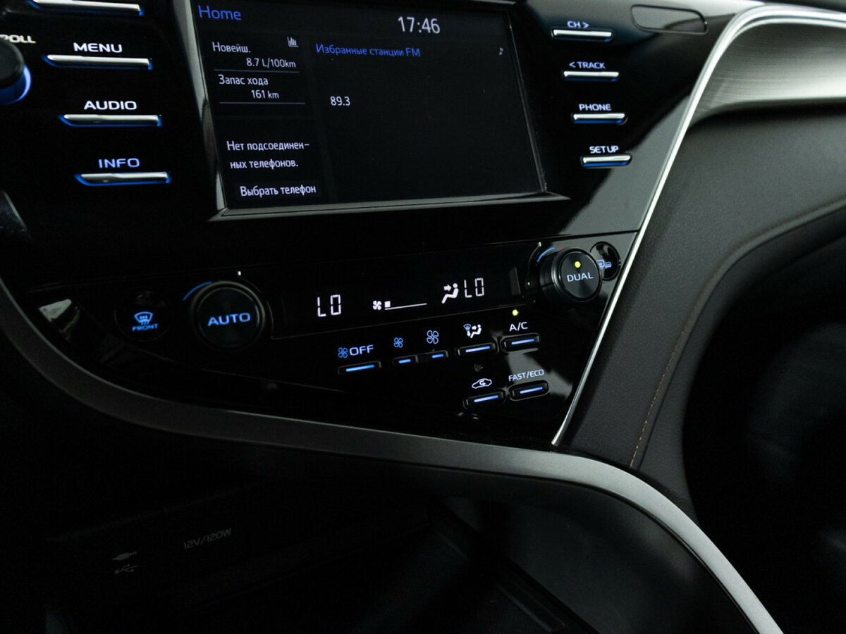 Toyota Camry с пробегом — 2018 год. Фото: #14