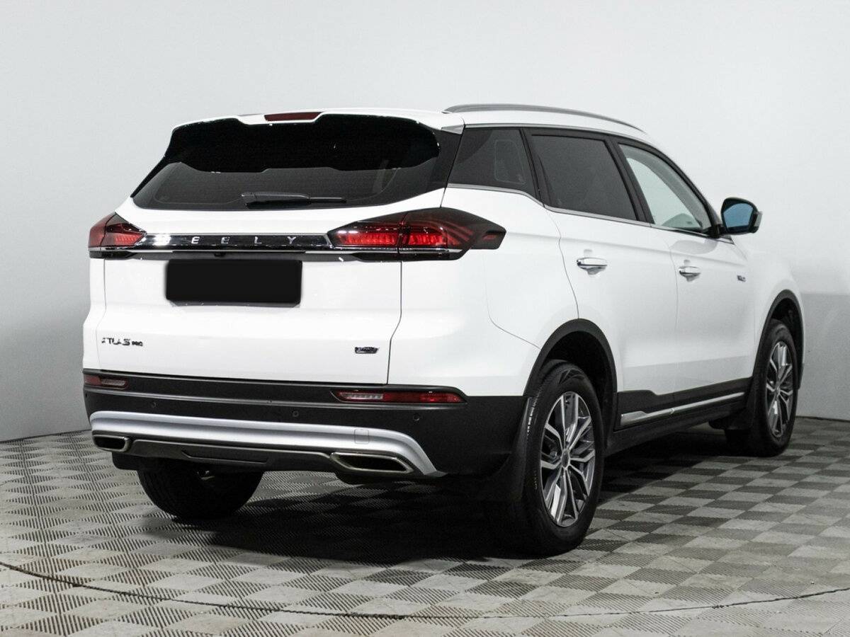 Geely Atlas Pro с пробегом — 2023 год. Фото: #4