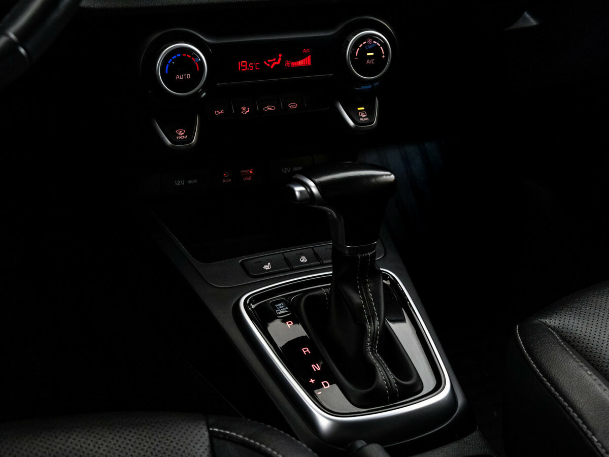 Kia Rio с пробегом — 2020 год. Фото: #11