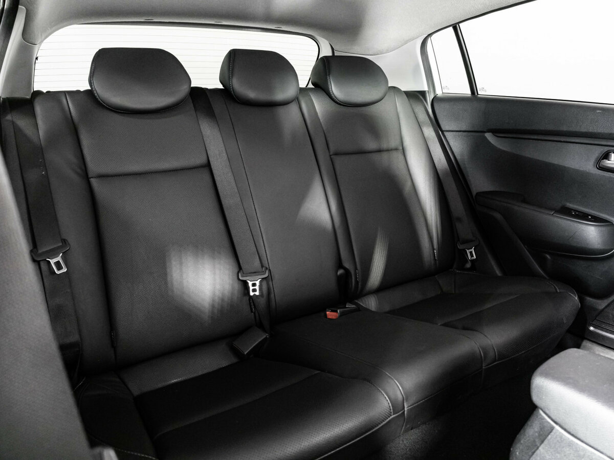 Kia Rio с пробегом — 2020 год. Фото: #17