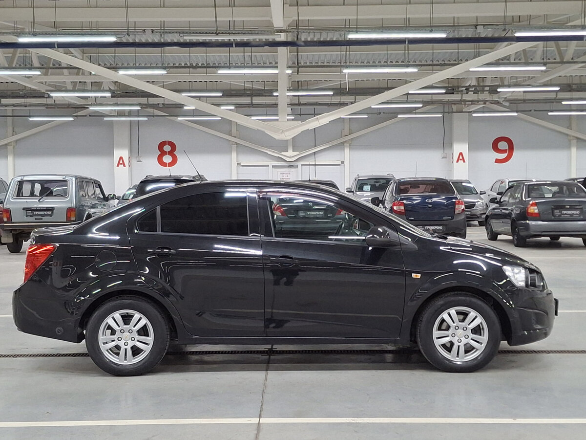 Chevrolet Aveo с пробегом — 2012 год. Фото: #3