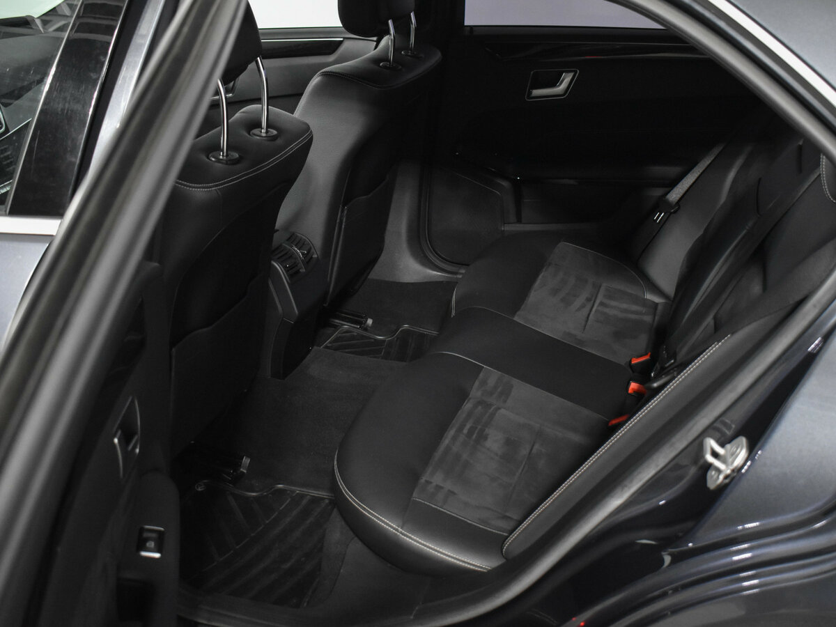 Mercedes-Benz E-Класс с пробегом — 2014 год. Фото: #10